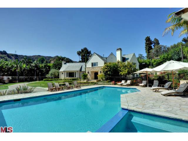 Beverly Hills House for Sale with Celebrity Mojo